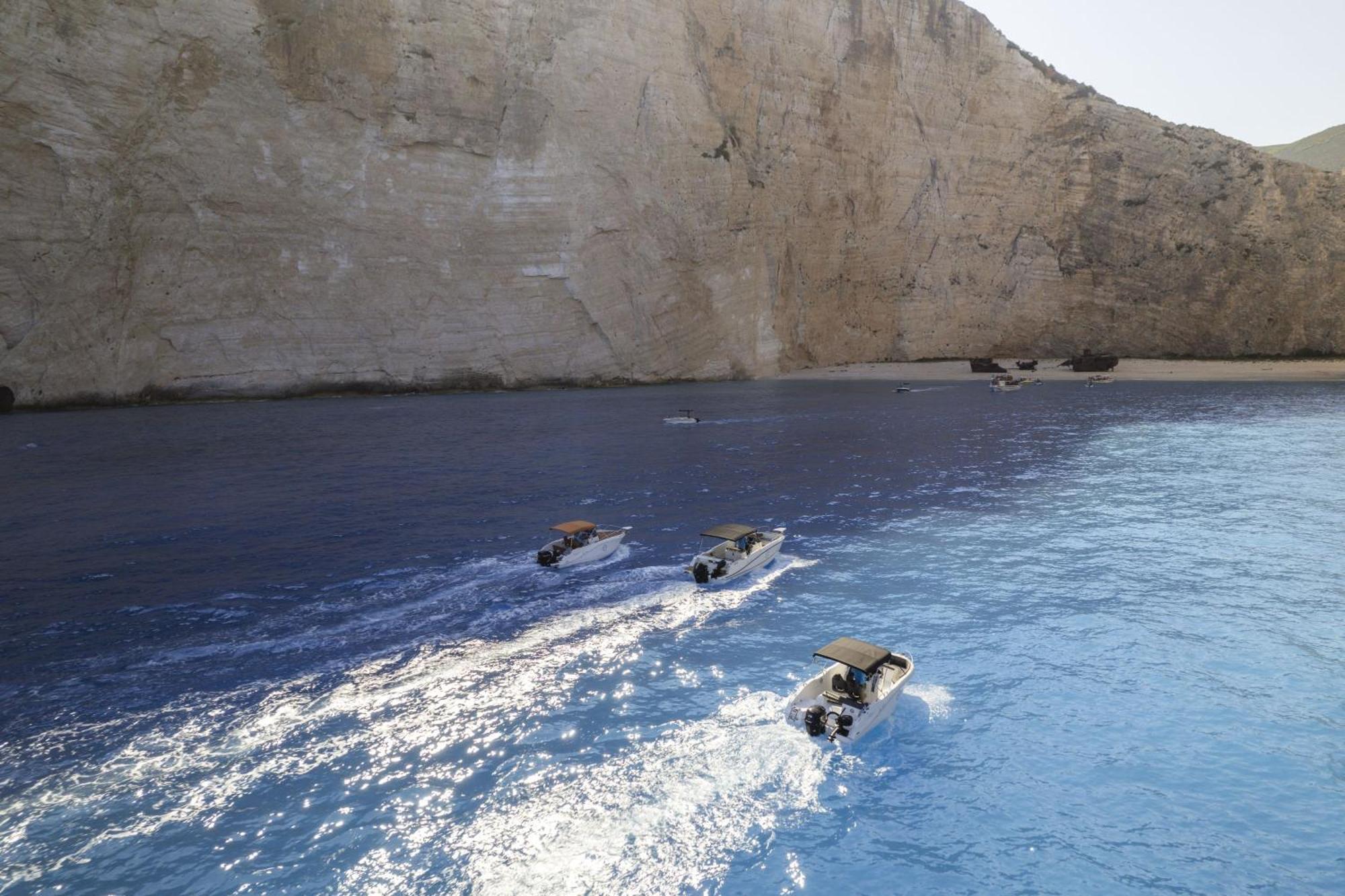 The Sall Suites Complex B - Iconic Sea Views, By Zantewize Agios Nikolaos  Esterno foto